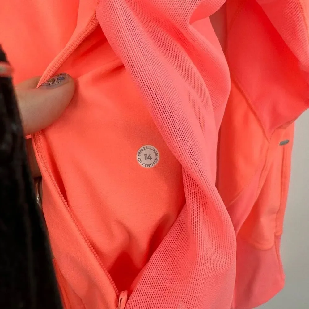Lululemon Lightweight Run Jacket in‎ Sunset NWT Sz 14